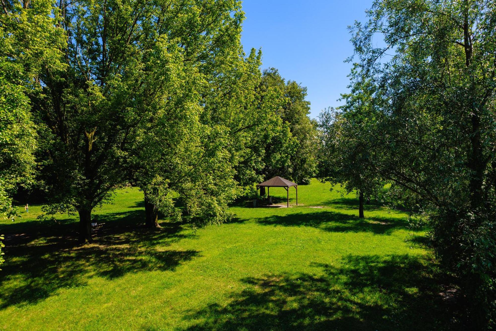 Botanique Hotel Vergani Fara Gera dʼAdda Zewnętrze zdjęcie